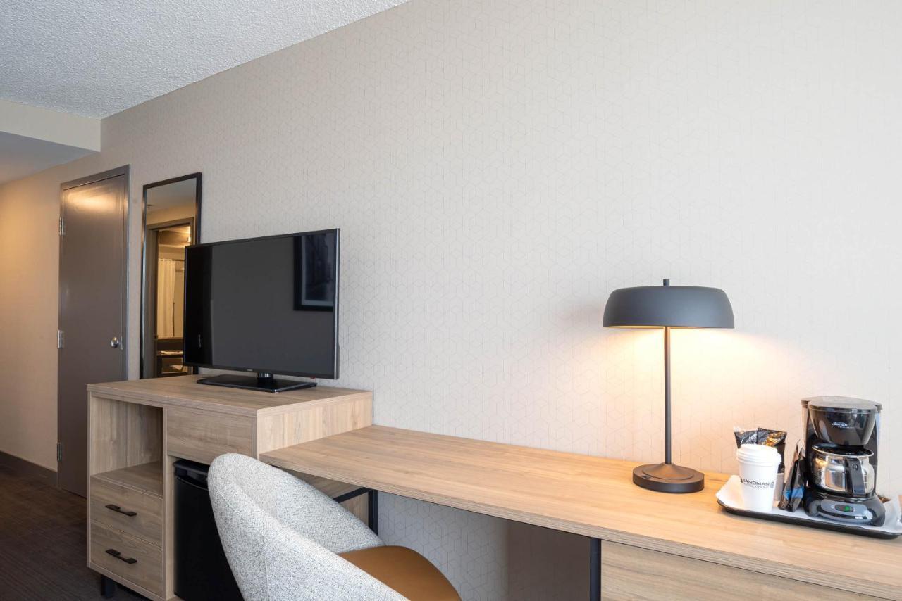 Sandman Hotel Montreal - Longueuil Buitenkant foto