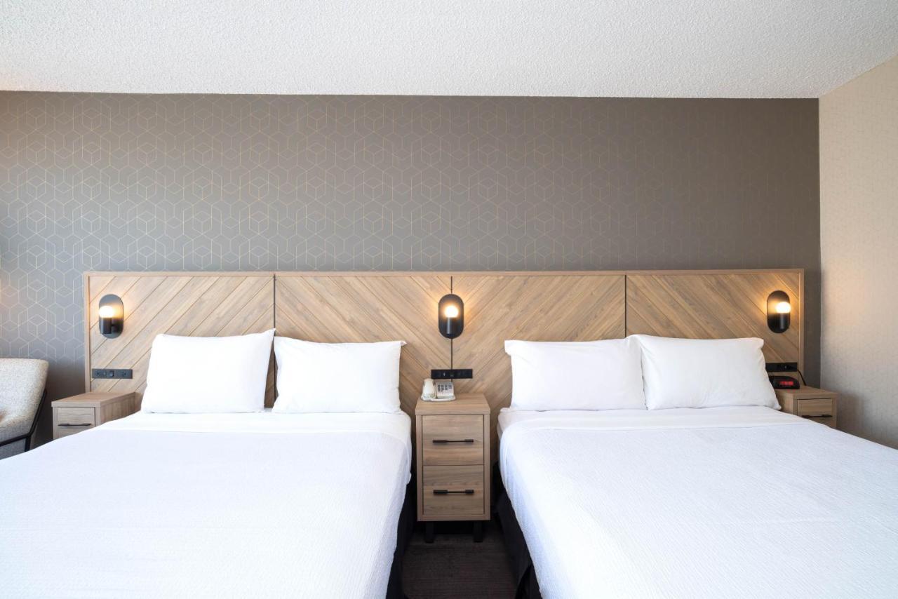 Sandman Hotel Montreal - Longueuil Buitenkant foto