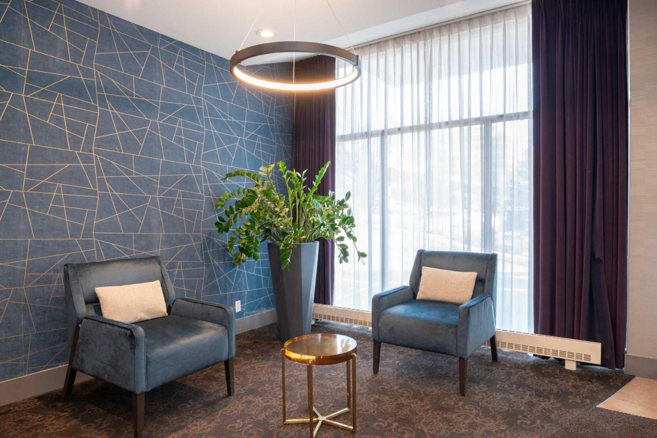 Sandman Hotel Montreal - Longueuil Buitenkant foto