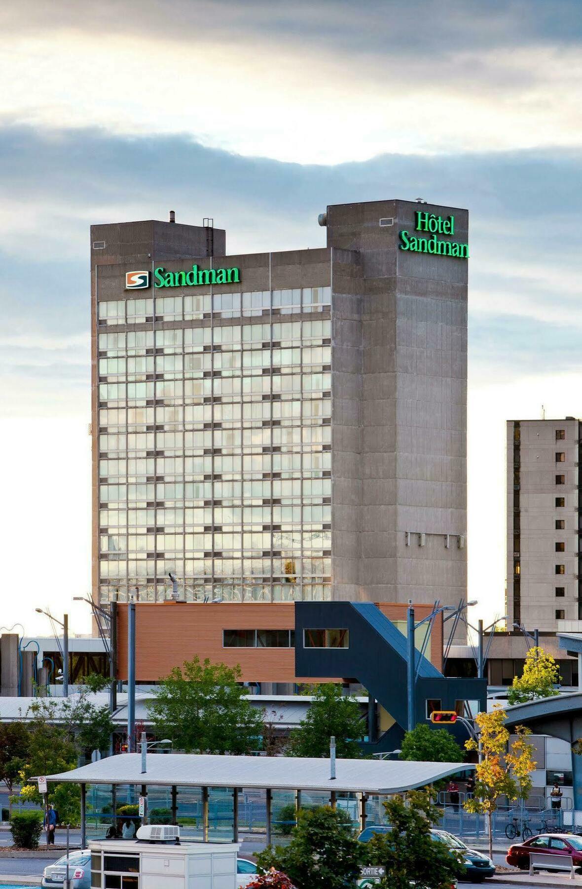 Sandman Hotel Montreal - Longueuil Buitenkant foto