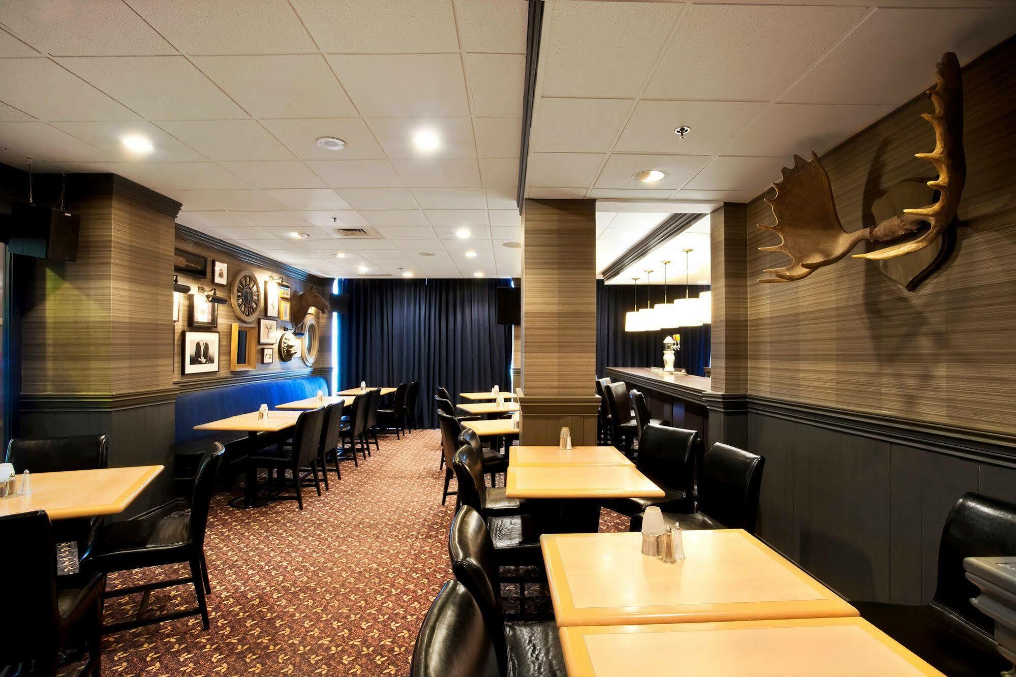 Sandman Hotel Montreal - Longueuil Buitenkant foto